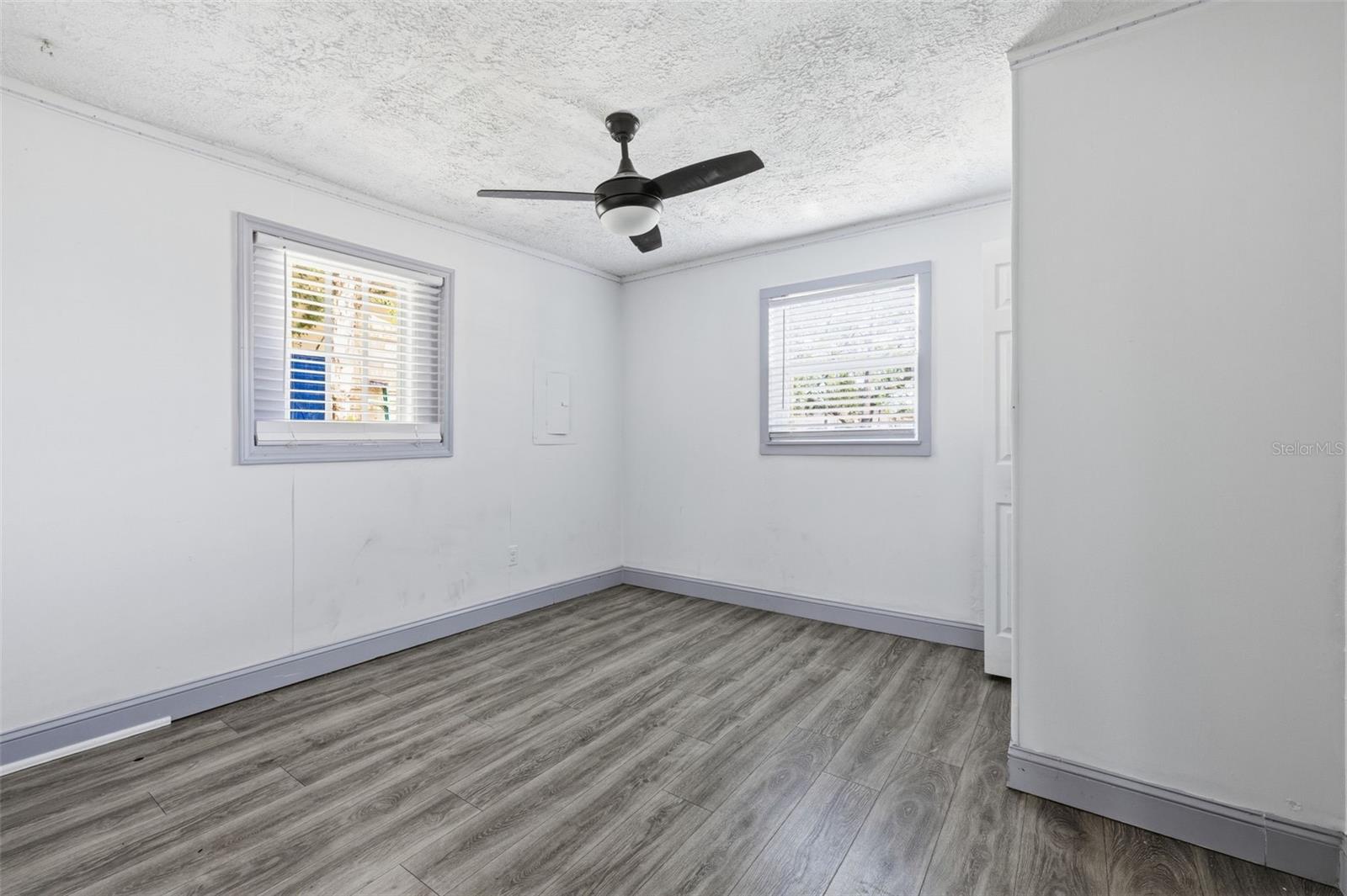 2706 E ANNIE ST — photo 20