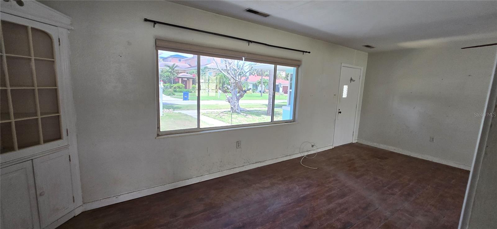 835 BRUCE AVE — photo 14