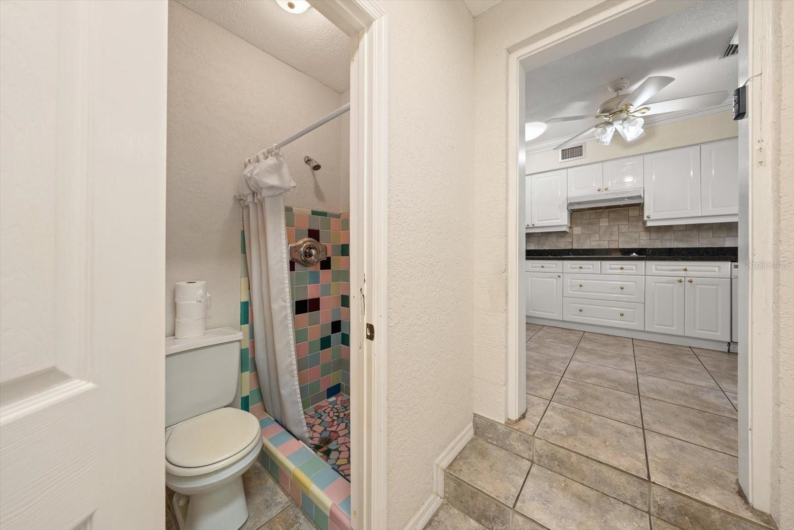 230 GARDEN CIR — photo 26