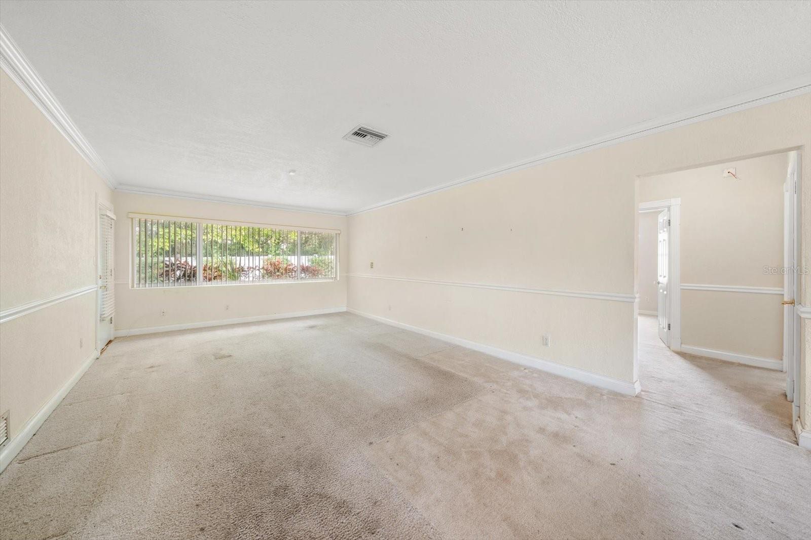 230 GARDEN CIR — photo 14