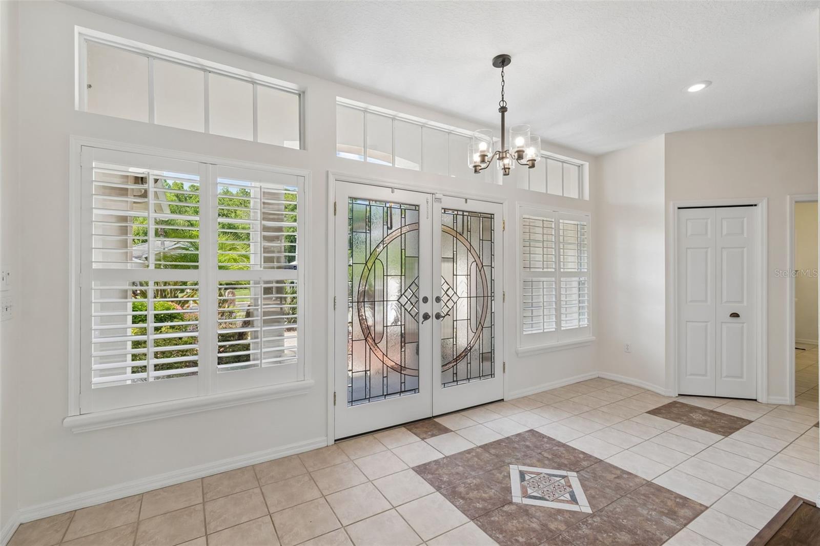 1230 BERKSHIRE LN — photo 8