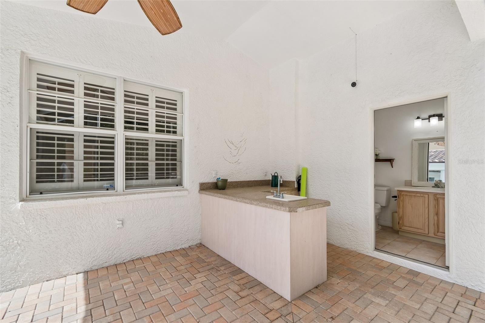 1230 BERKSHIRE LN — photo 57