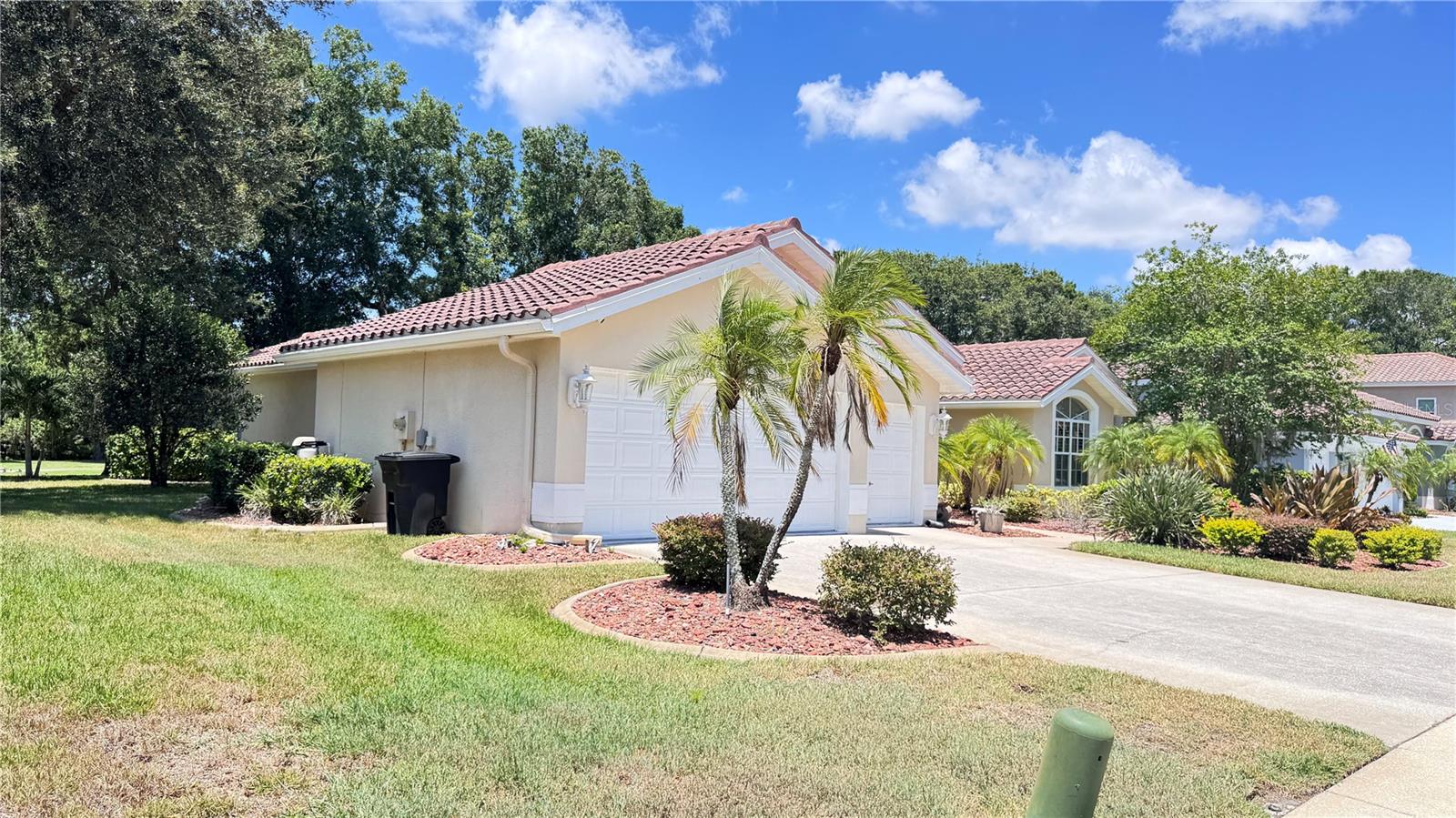 1230 BERKSHIRE LN — photo 4
