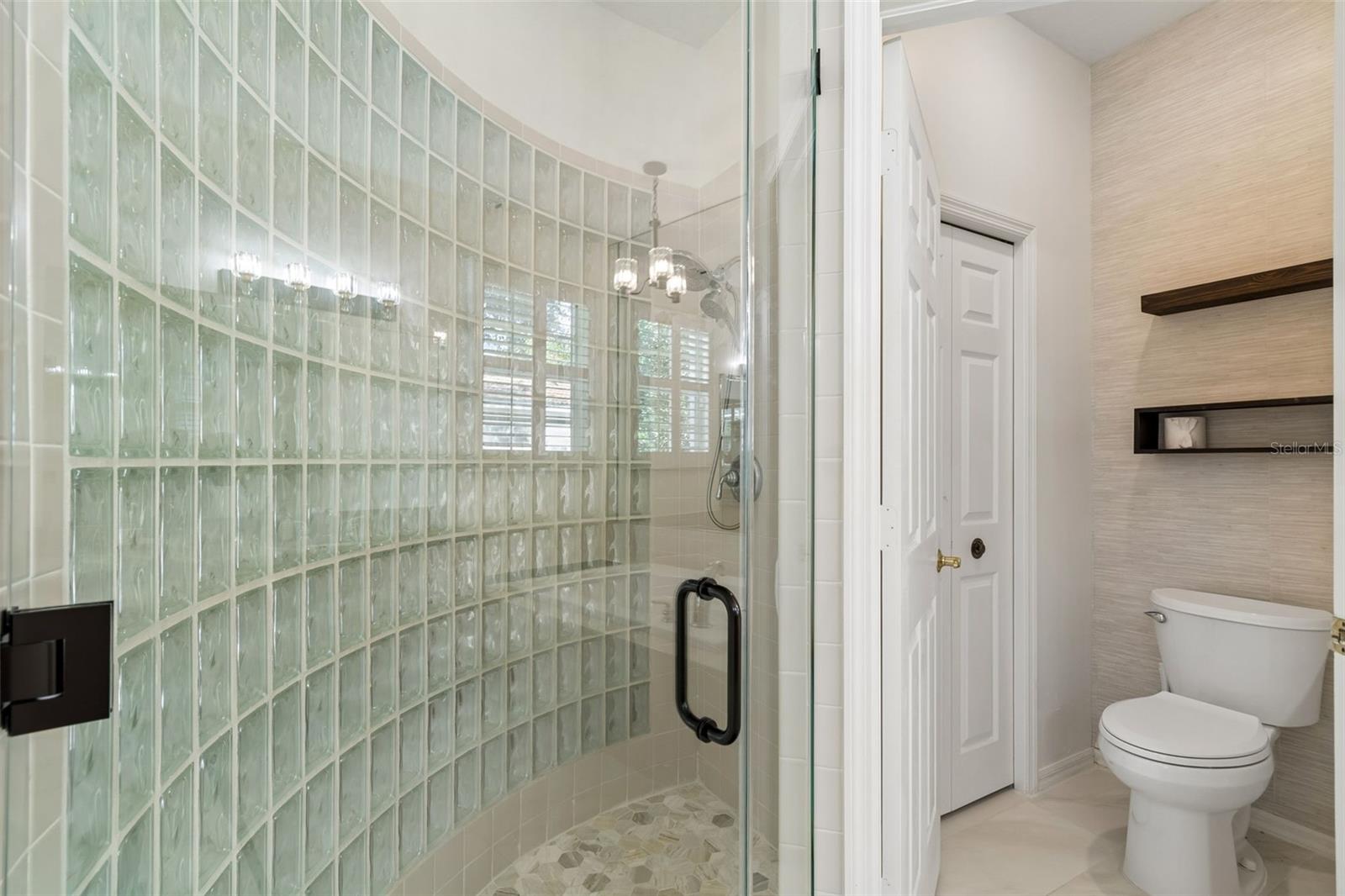 1230 BERKSHIRE LN — photo 38