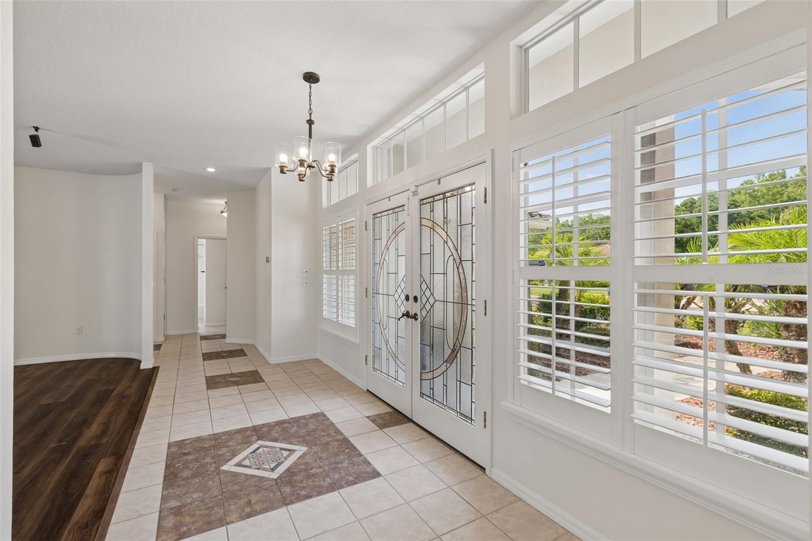 1230 BERKSHIRE LN — photo 10