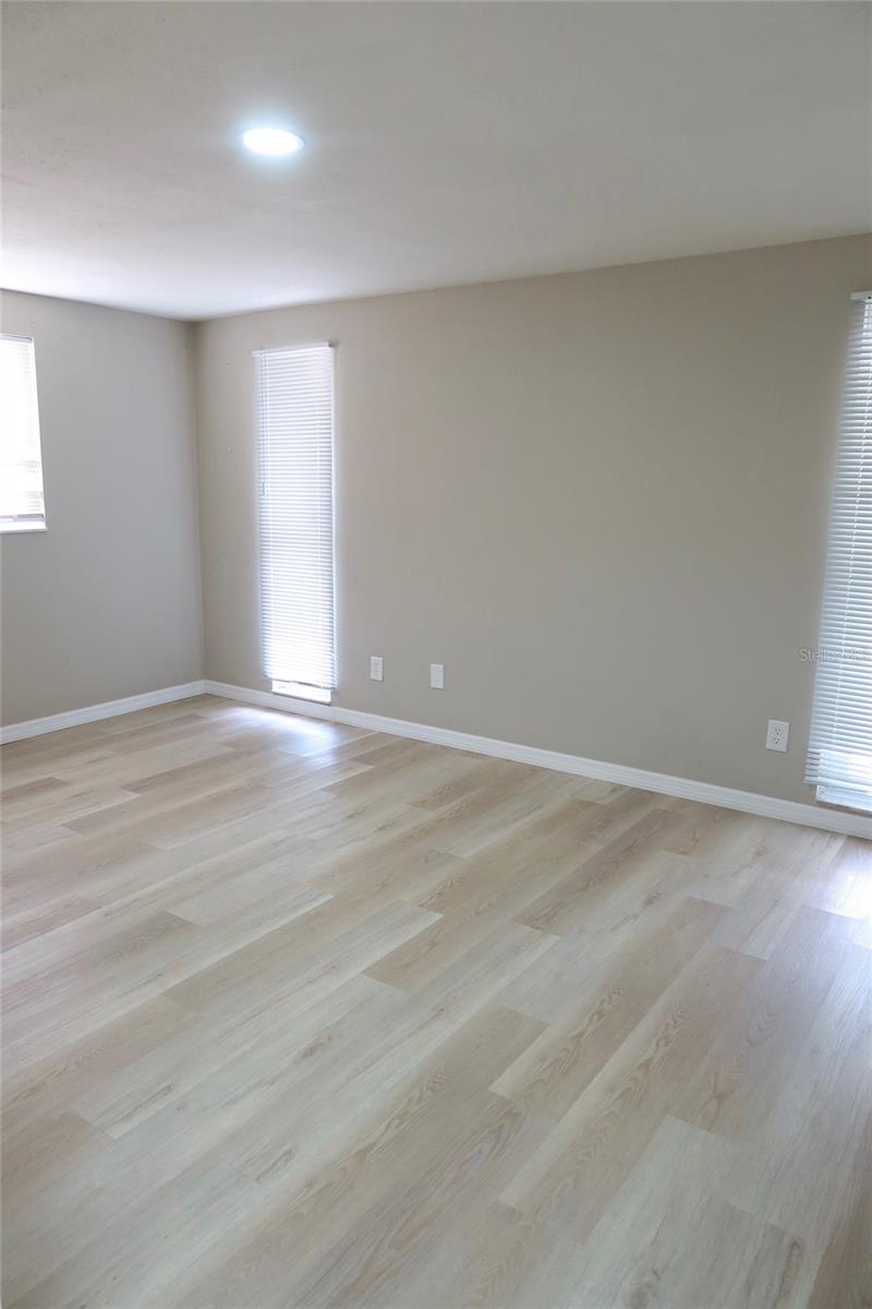 6533 RIDGE CREST DR — photo 22