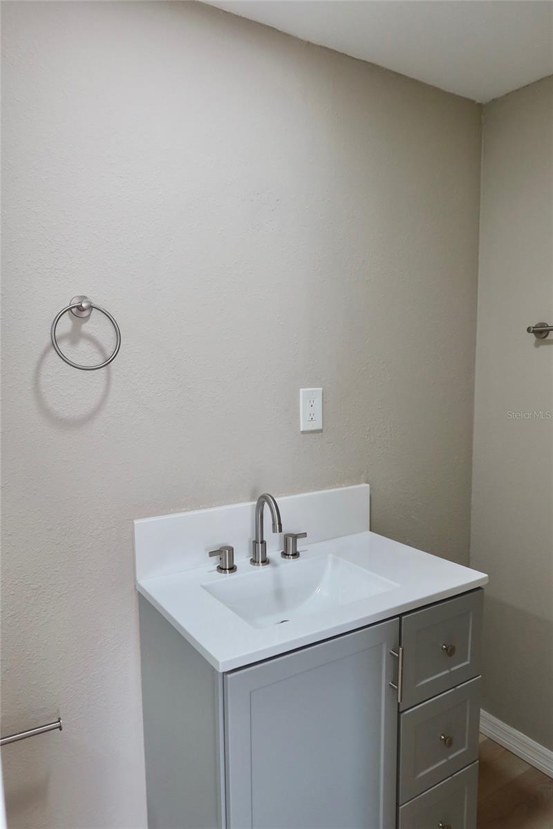 6533 RIDGE CREST DR — photo 17