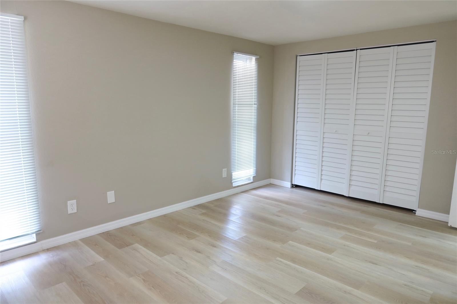 6533 RIDGE CREST DR — photo 21