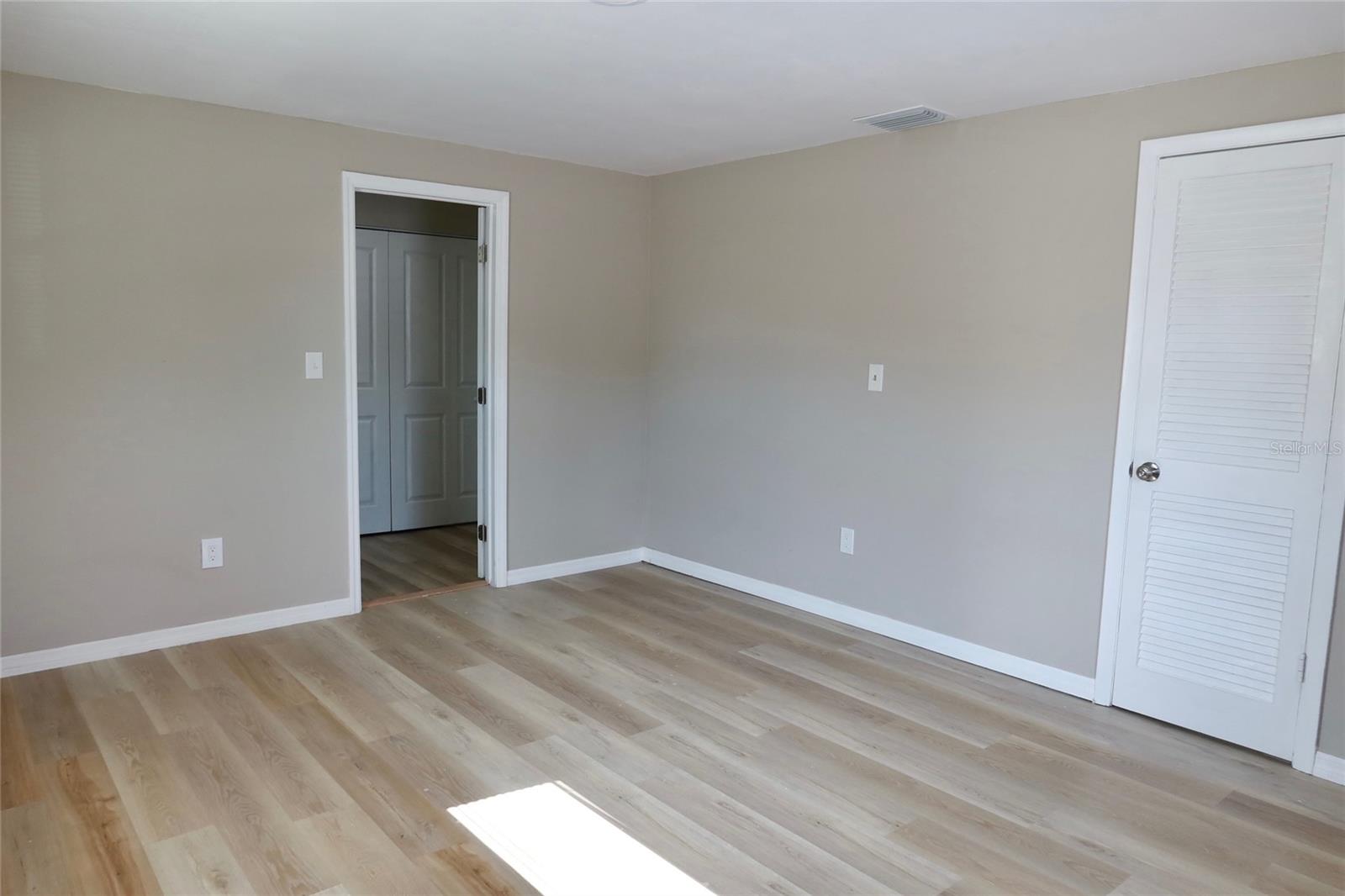 6533 RIDGE CREST DR — photo 27