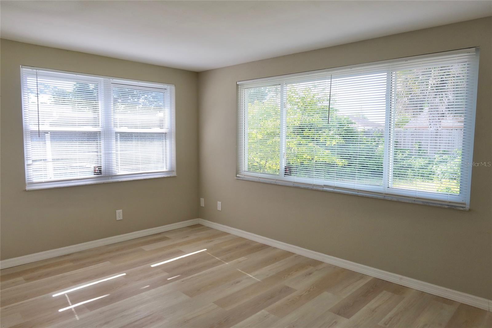 6533 RIDGE CREST DR — photo 24