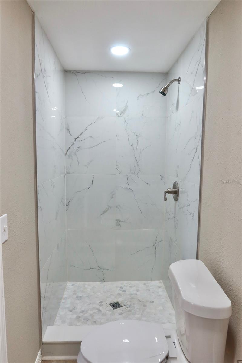 6533 RIDGE CREST DR — photo 15