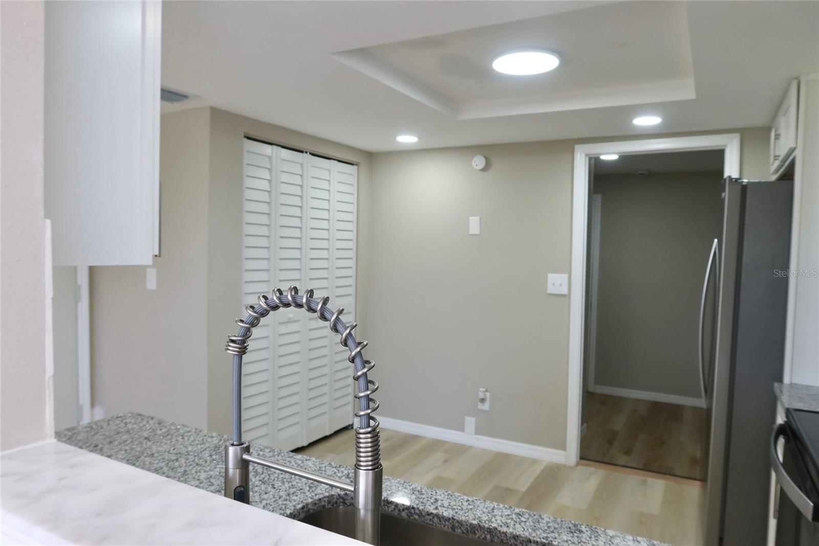6533 RIDGE CREST DR — photo 14