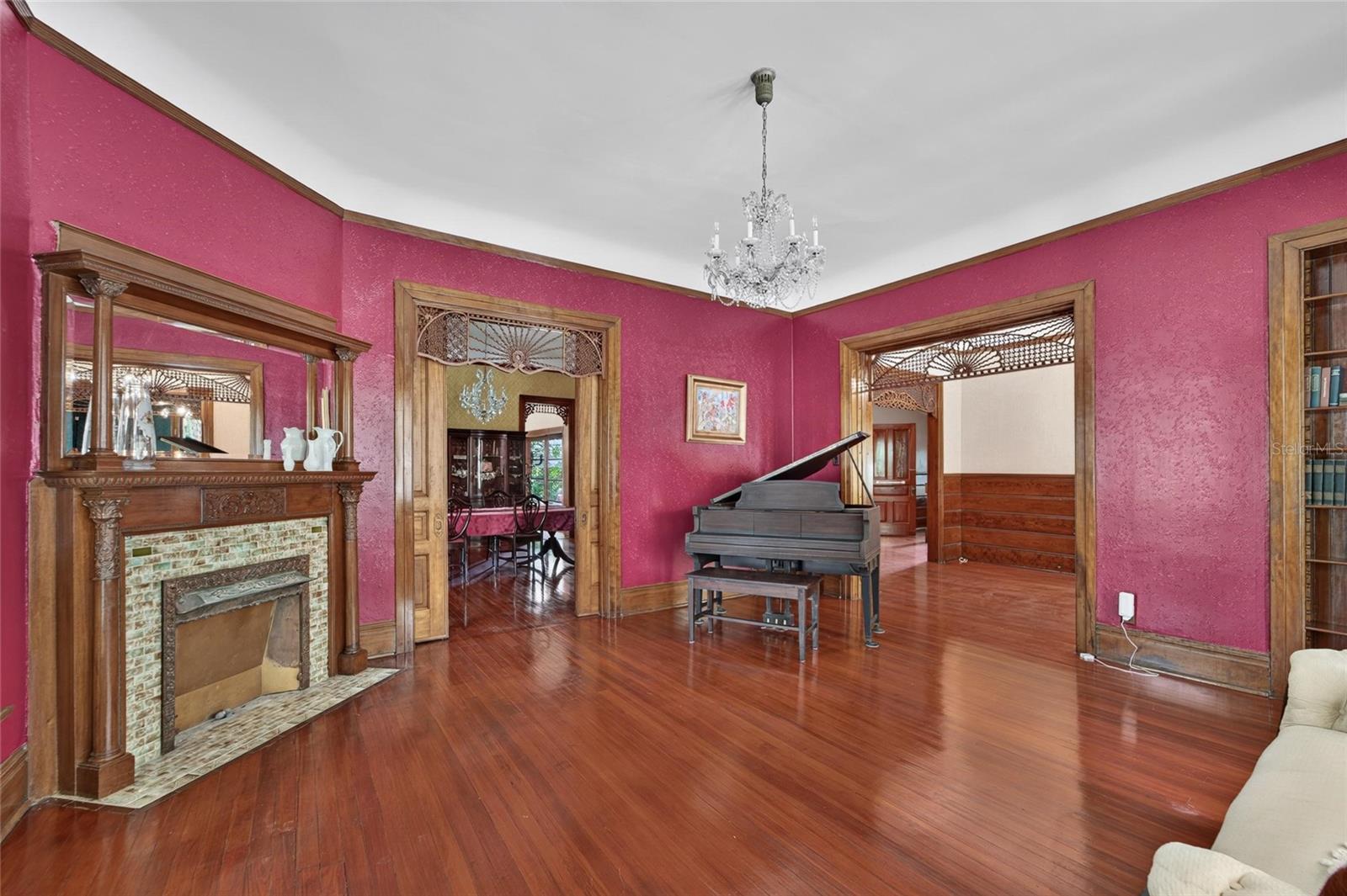 3007 W STOVALL ST — photo 28