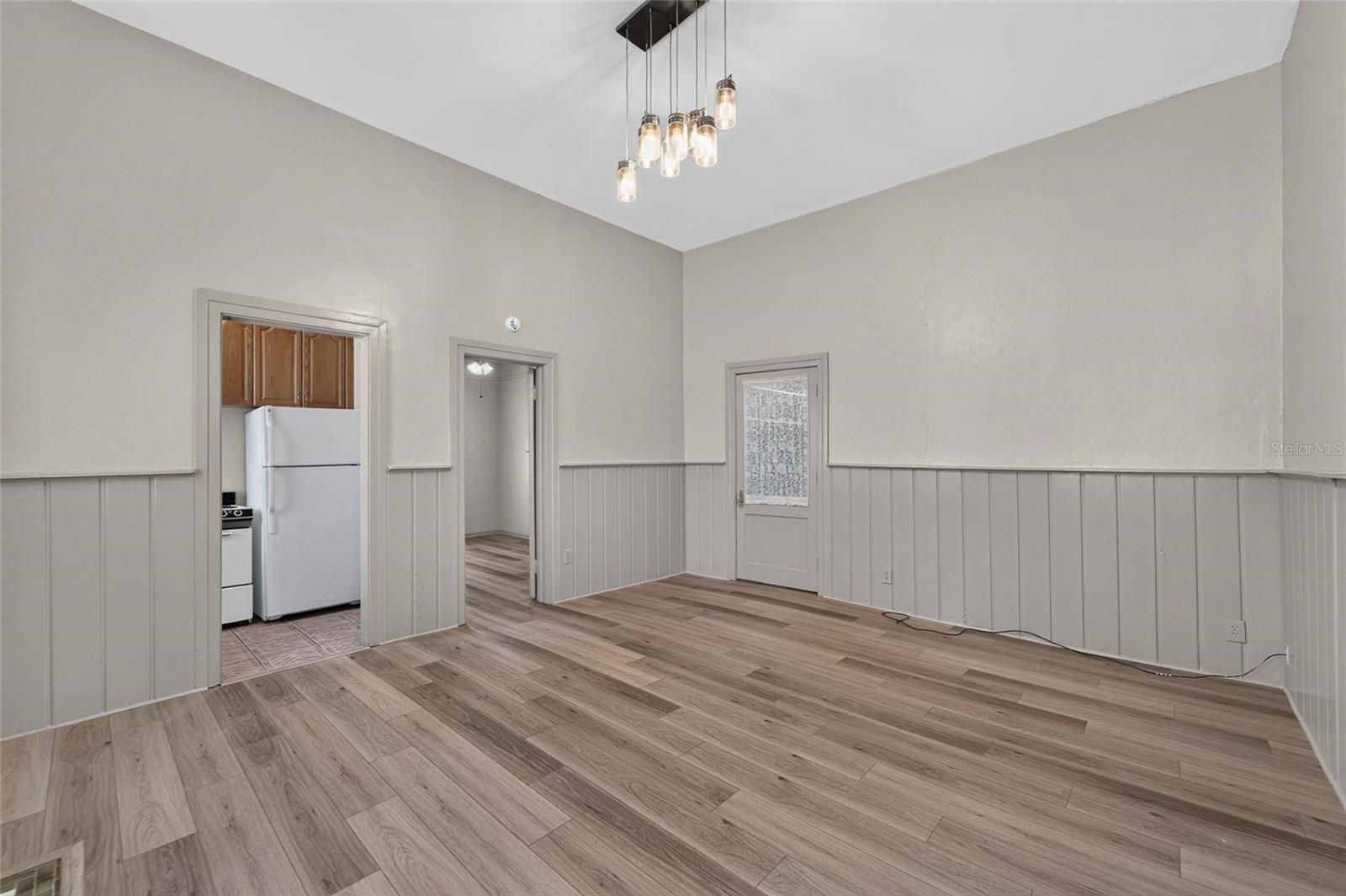 3007 W STOVALL ST — photo 93