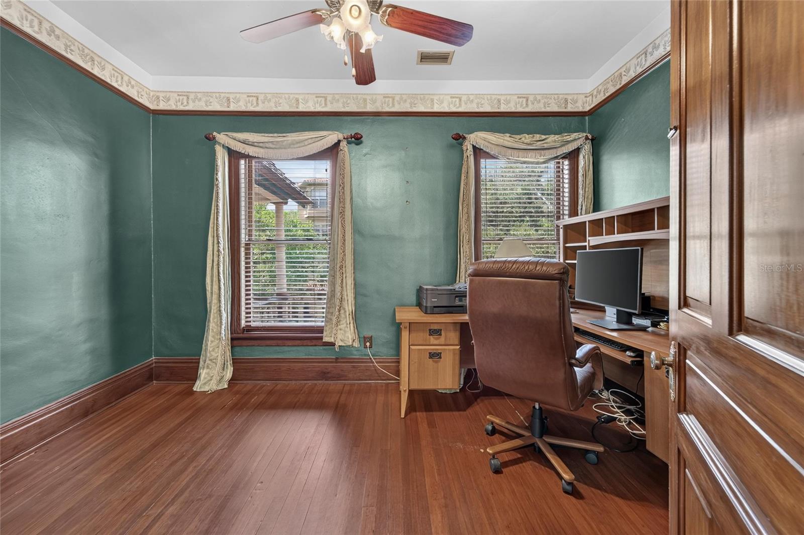 3007 W STOVALL ST — photo 66