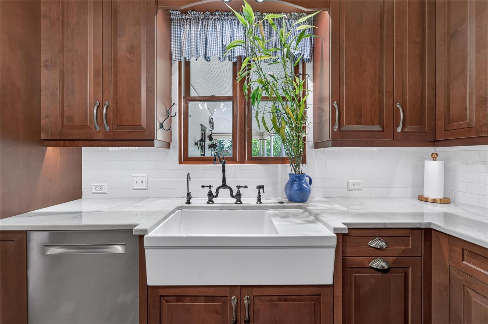 3007 W STOVALL ST — photo 39