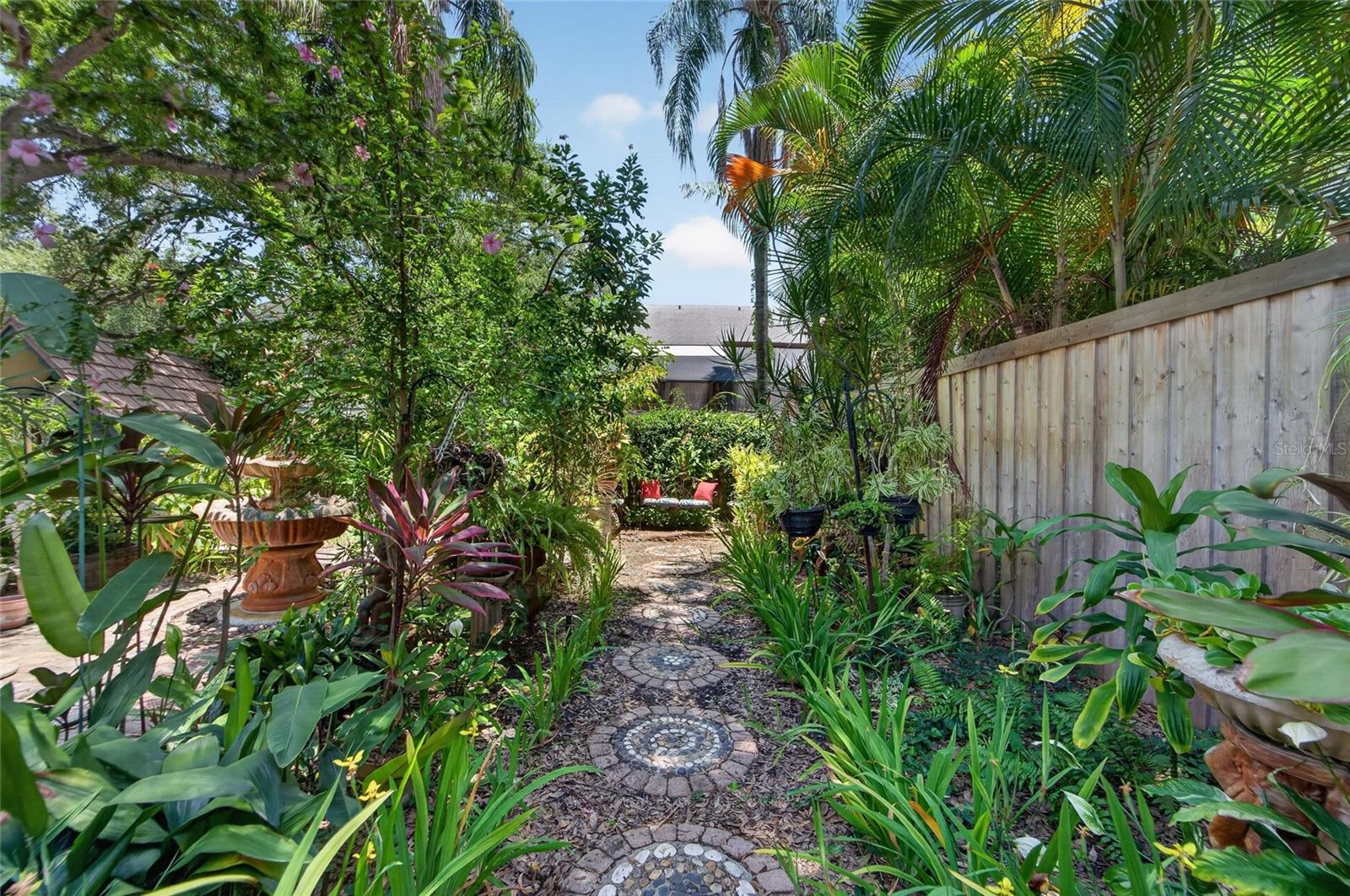 3007 W STOVALL ST — photo 89
