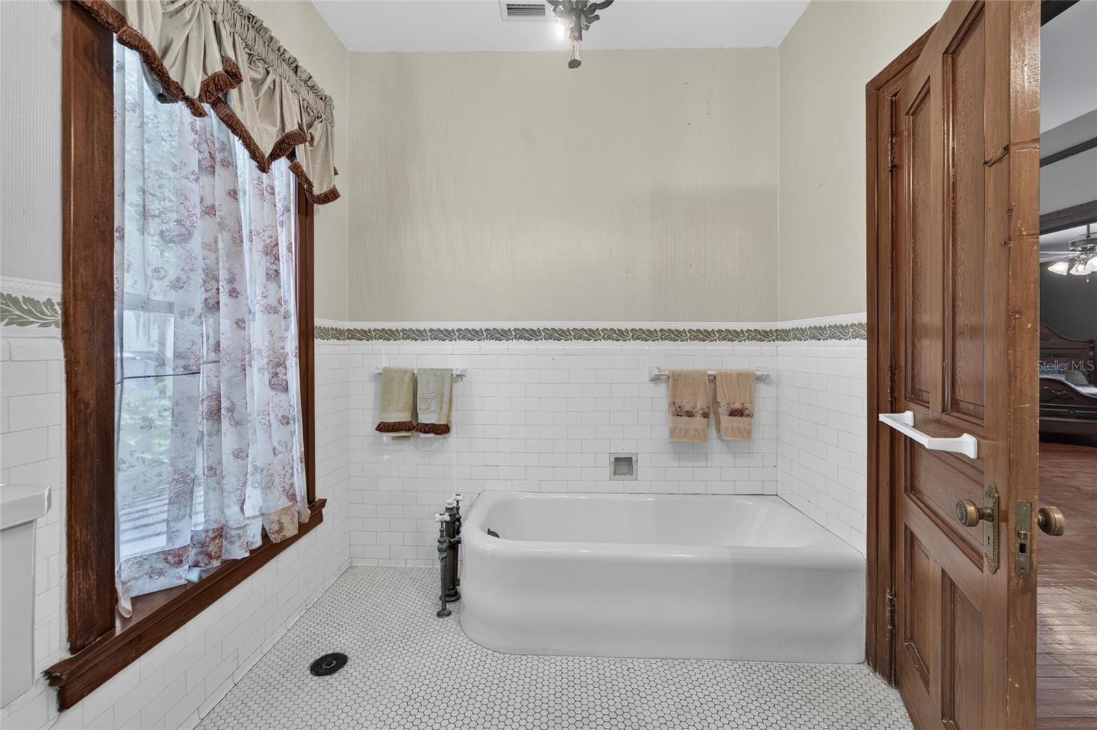 3007 W STOVALL ST — photo 54