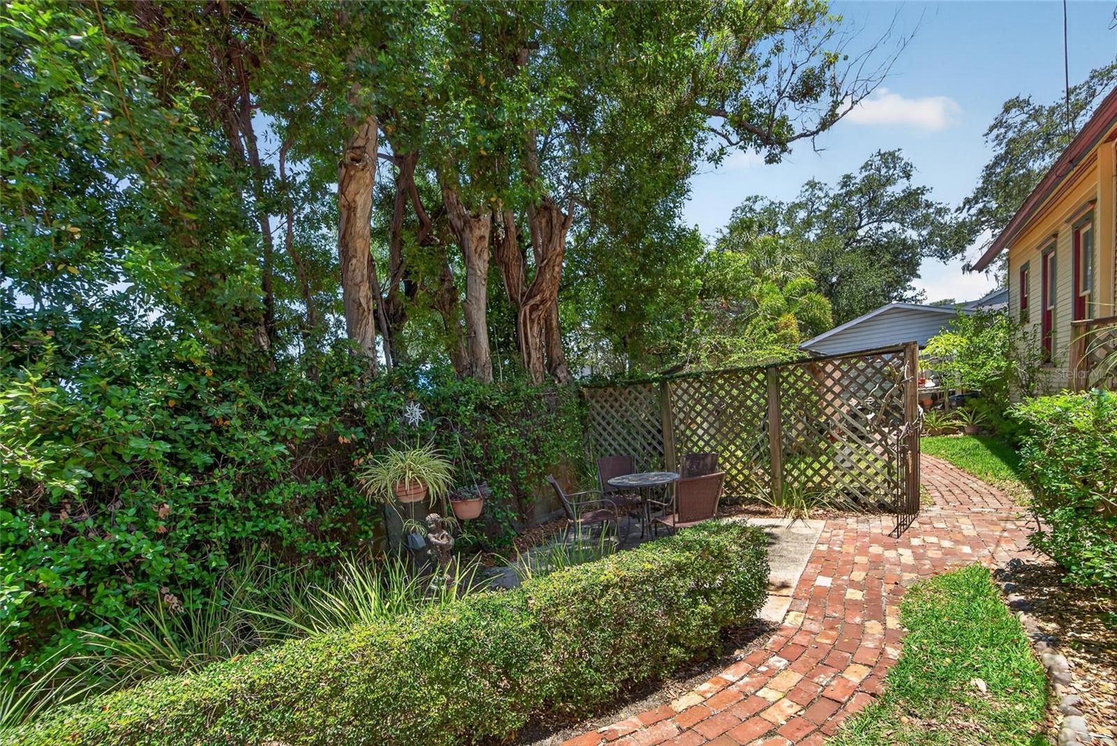 3007 W STOVALL ST — photo 91