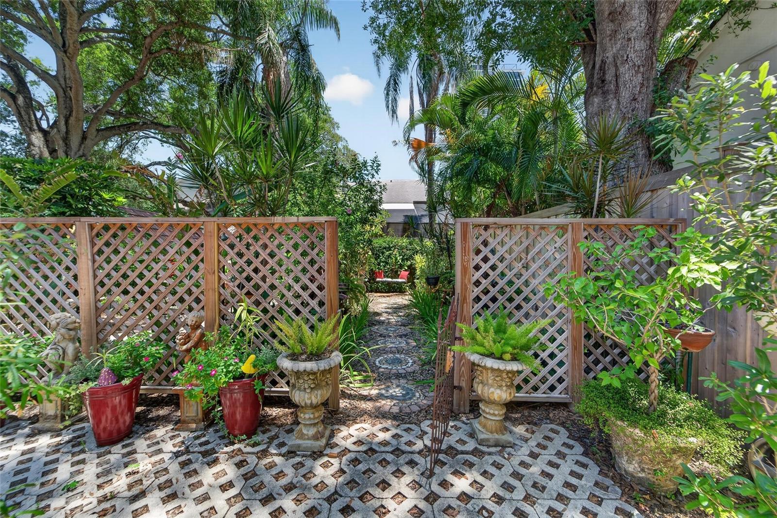 3007 W STOVALL ST — photo 86
