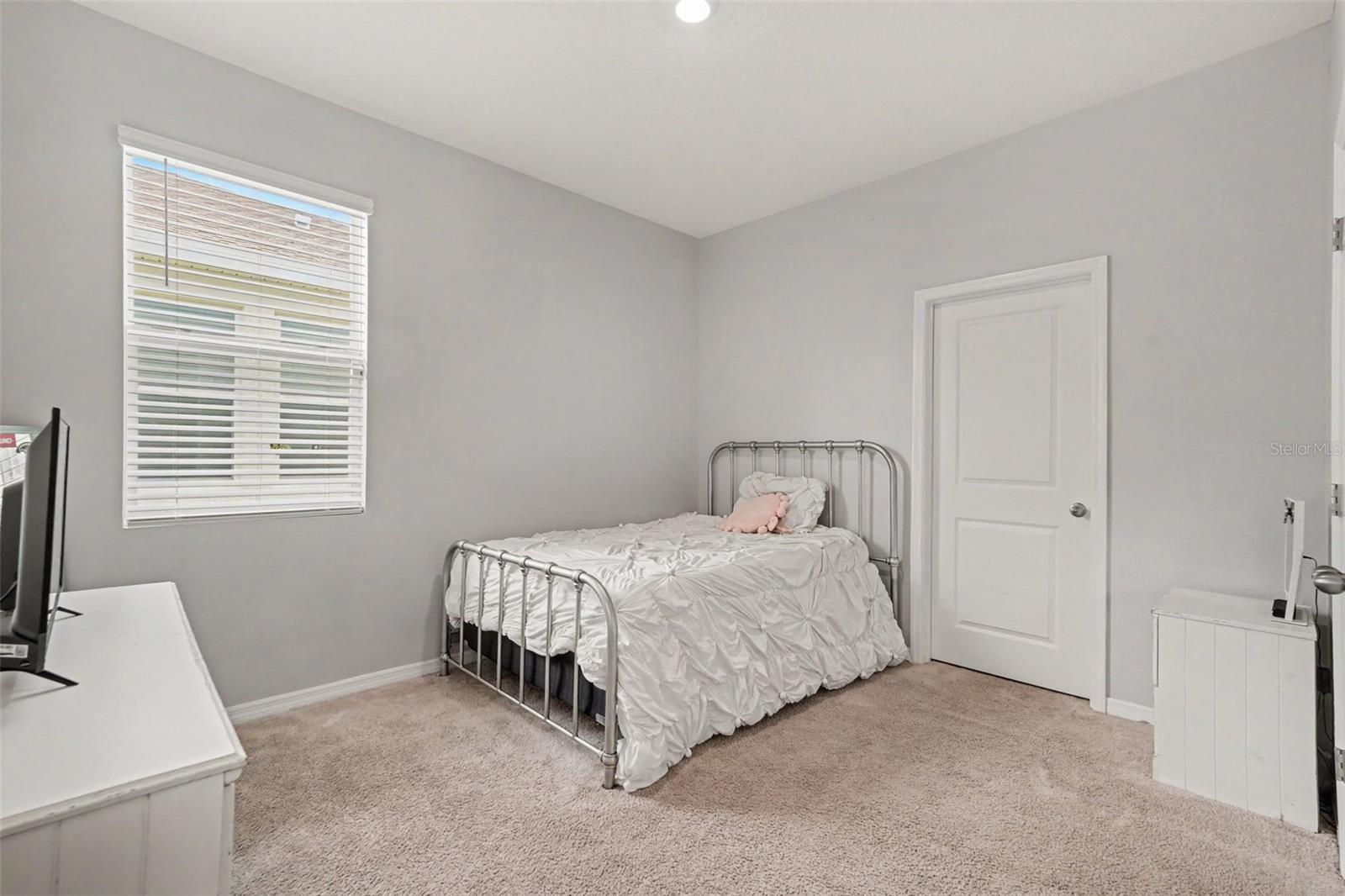 528 OCEAN SPRAY DR — photo 21