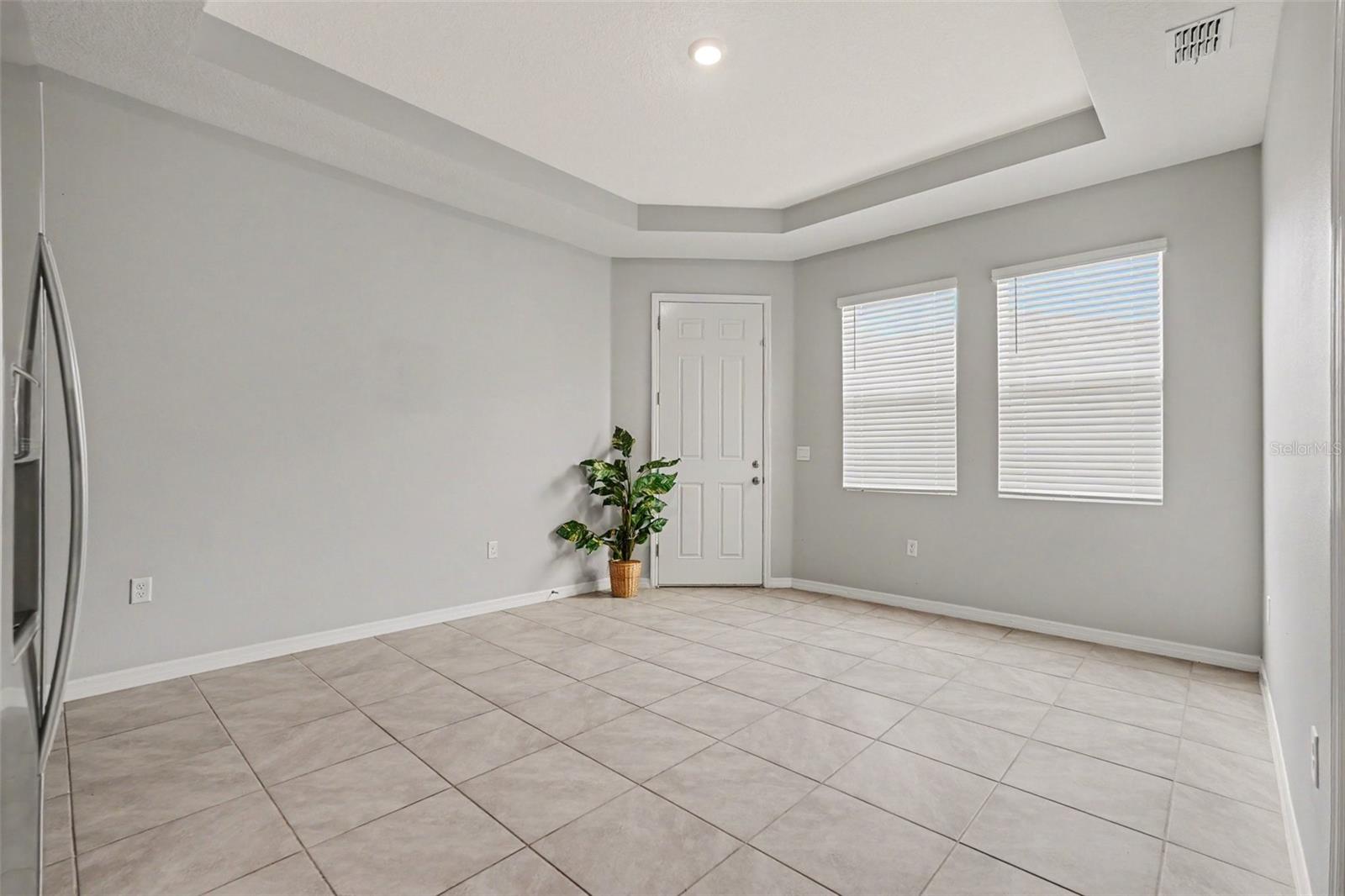 528 OCEAN SPRAY DR — photo 11