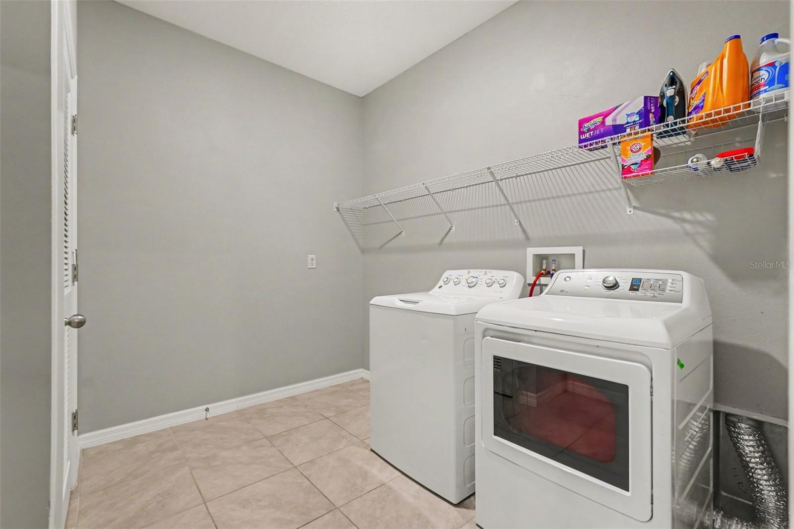528 OCEAN SPRAY DR — photo 23