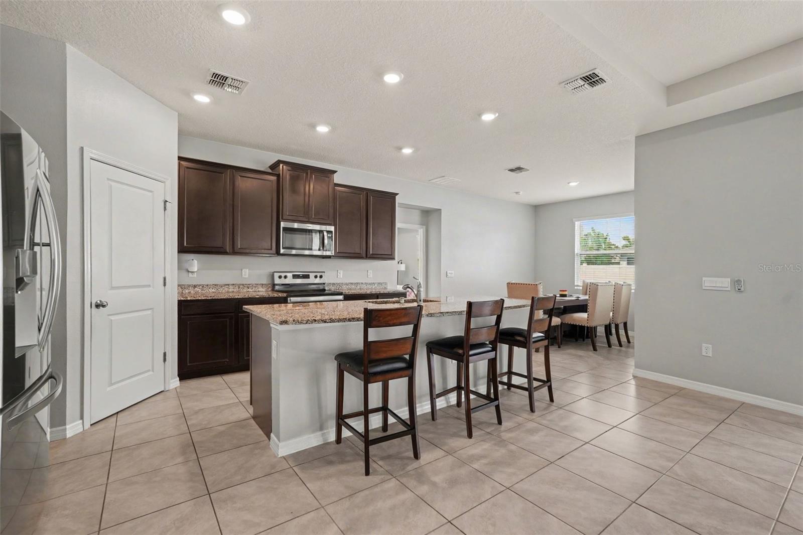 528 OCEAN SPRAY DR — photo 8