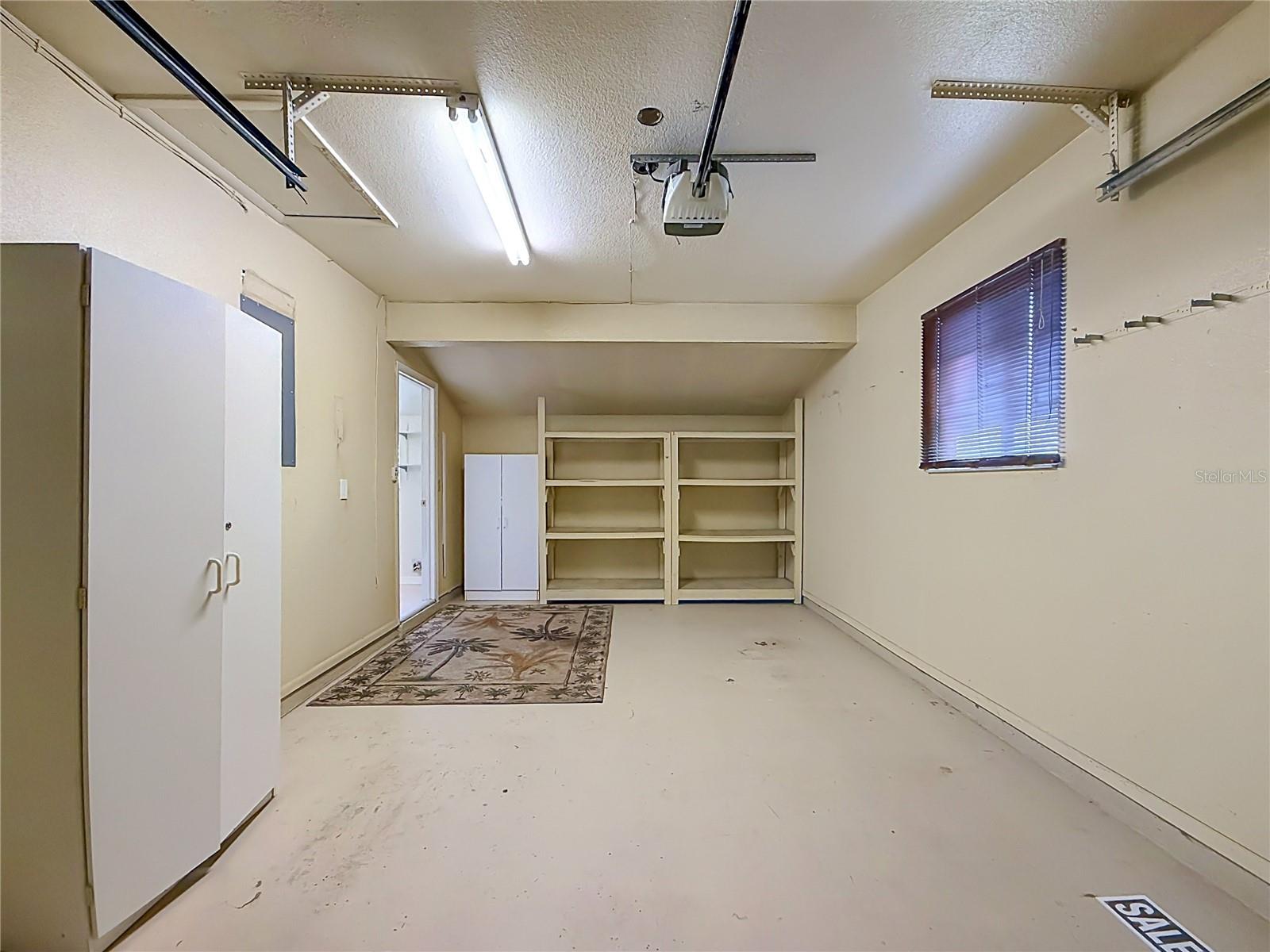 4804 BATCHELOR AVE — photo 15