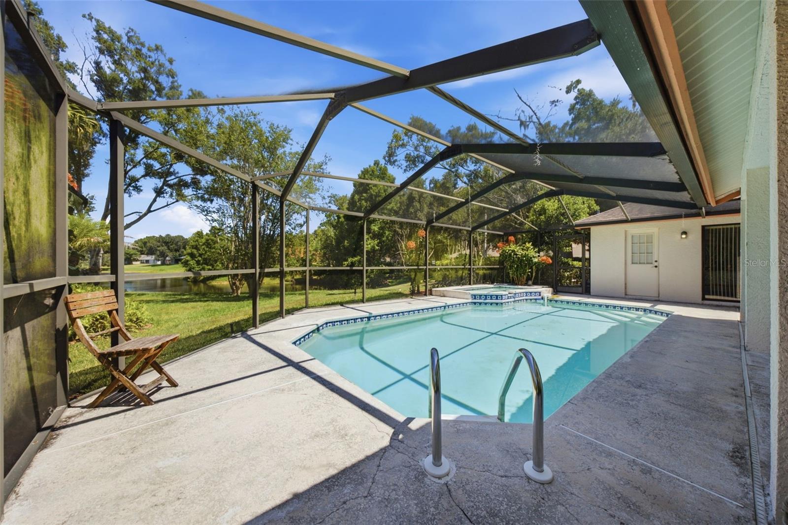 16501 BLENHEIM DR — photo 30