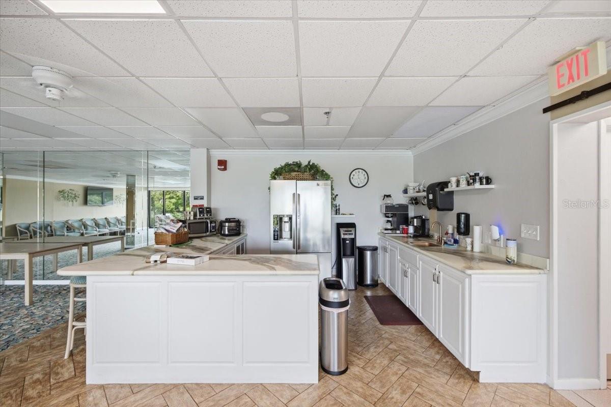 7050 SUNSET DR S #216 — photo 39
