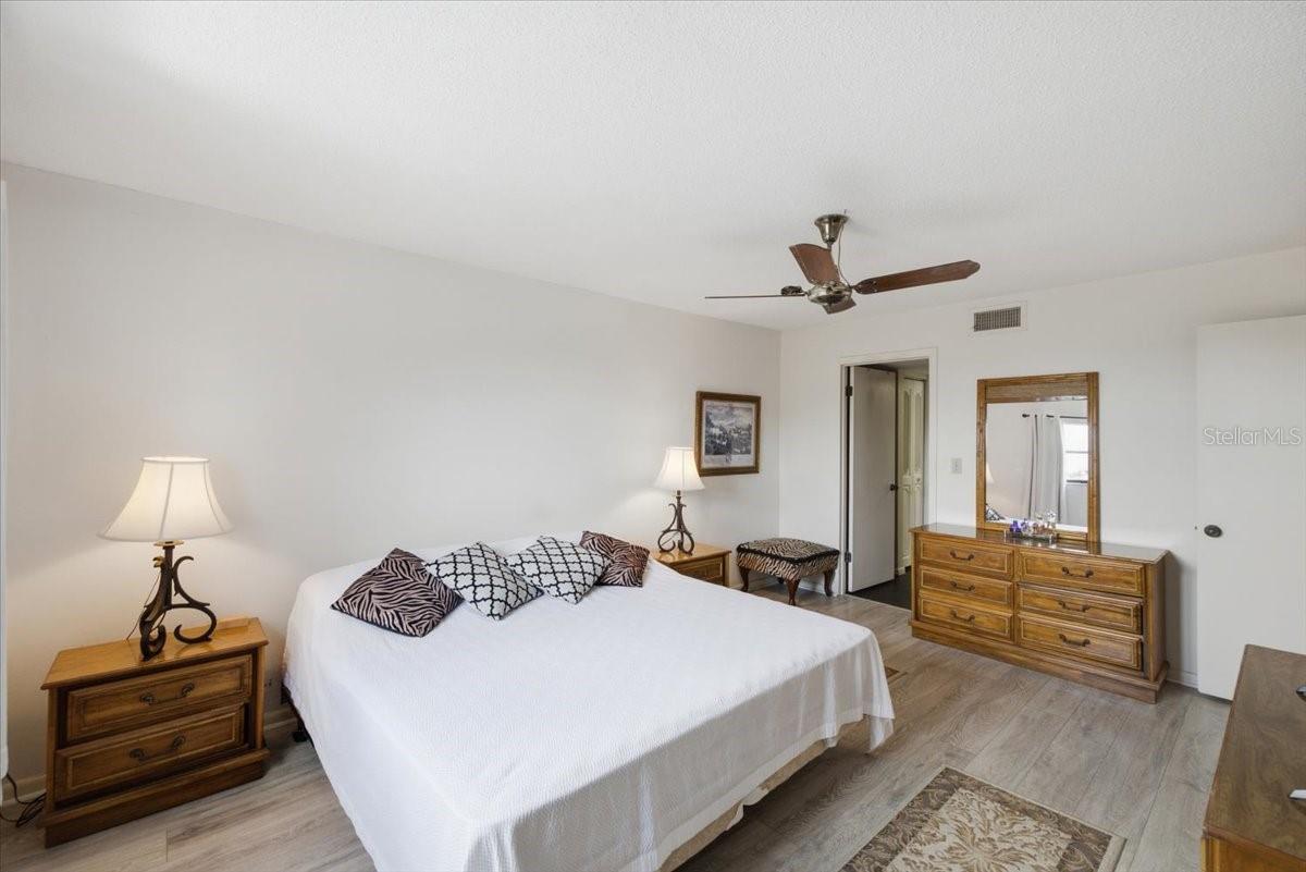 7050 SUNSET DR S #216 — photo 10
