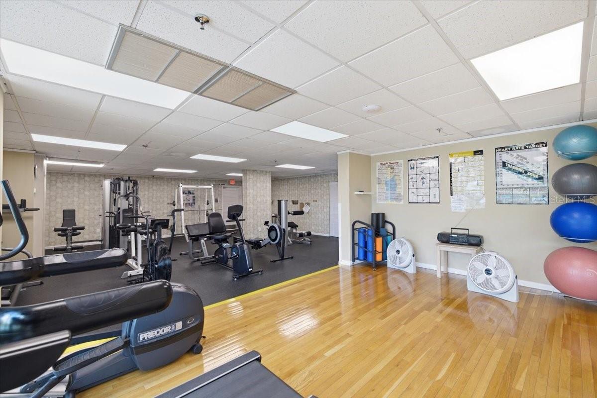 7050 SUNSET DR S #216 — photo 27