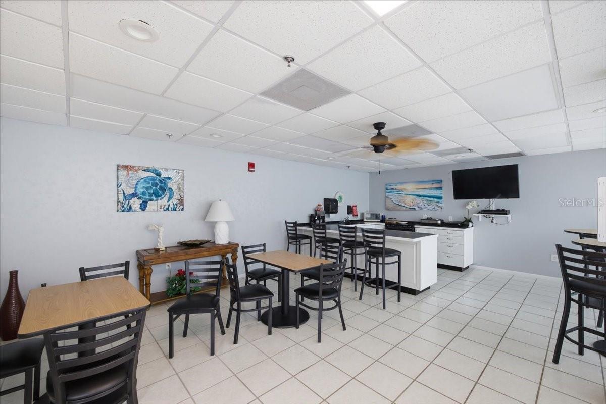 7050 SUNSET DR S #216 — photo 36