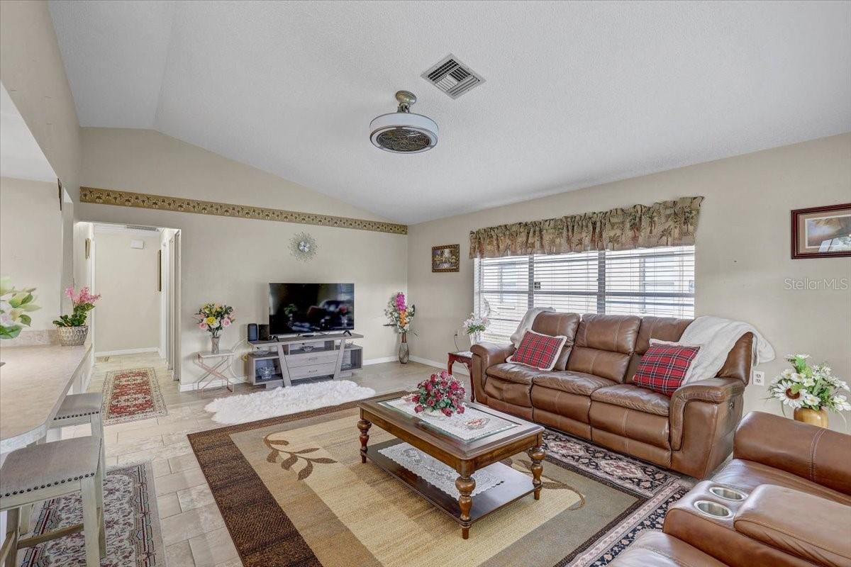 9909 SAINT JOSEPH CT — photo 12