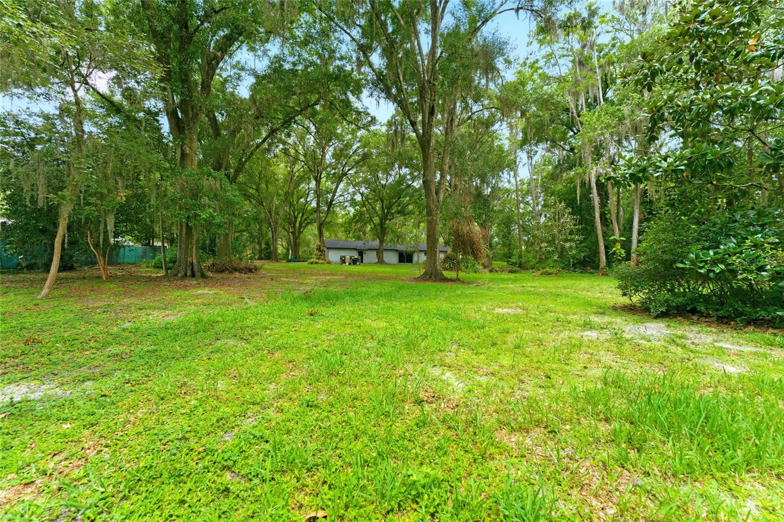 1444 CHESAPEAKE DR — photo 32
