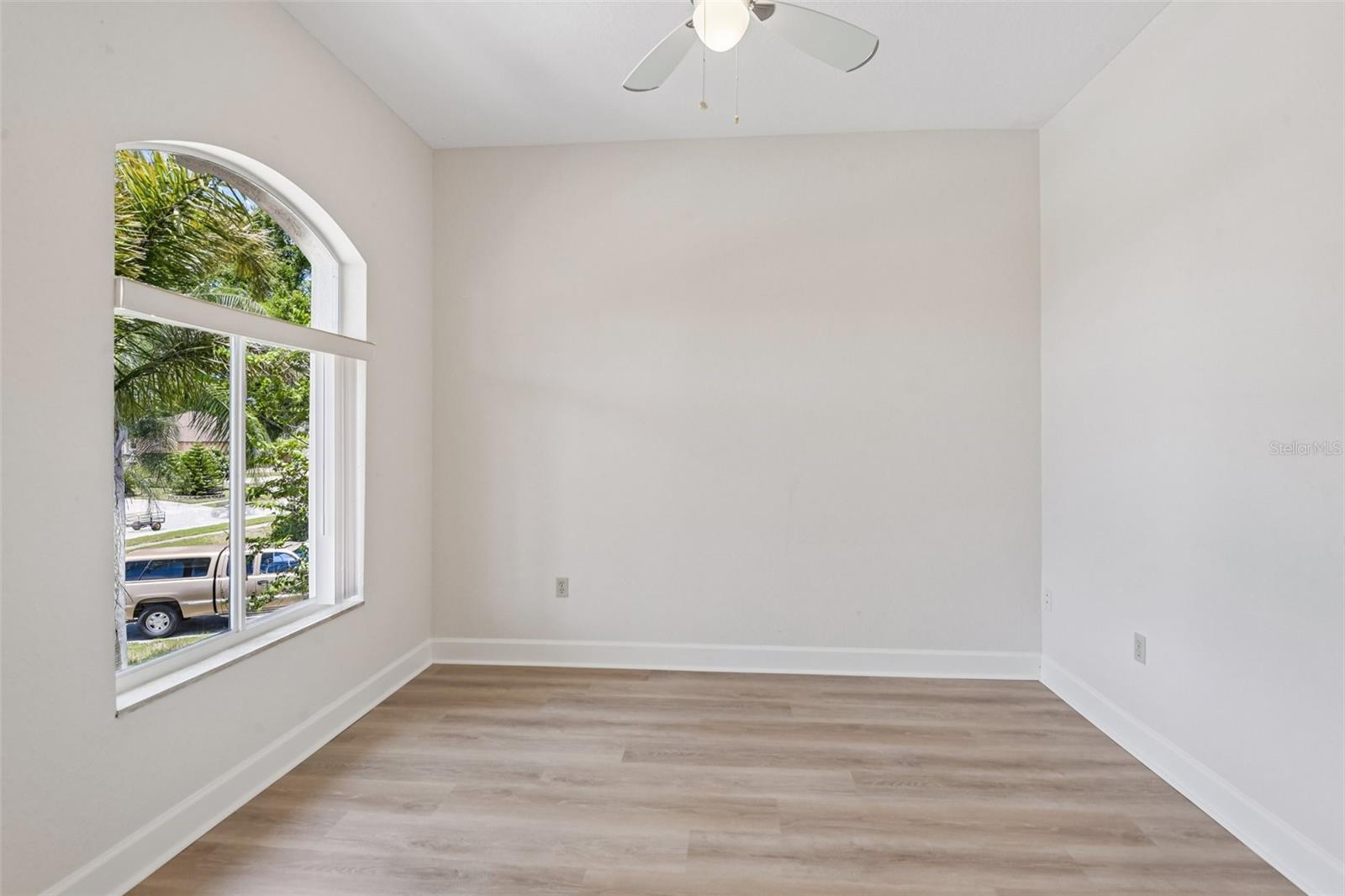 8335 CHEYENNE DR — photo 7