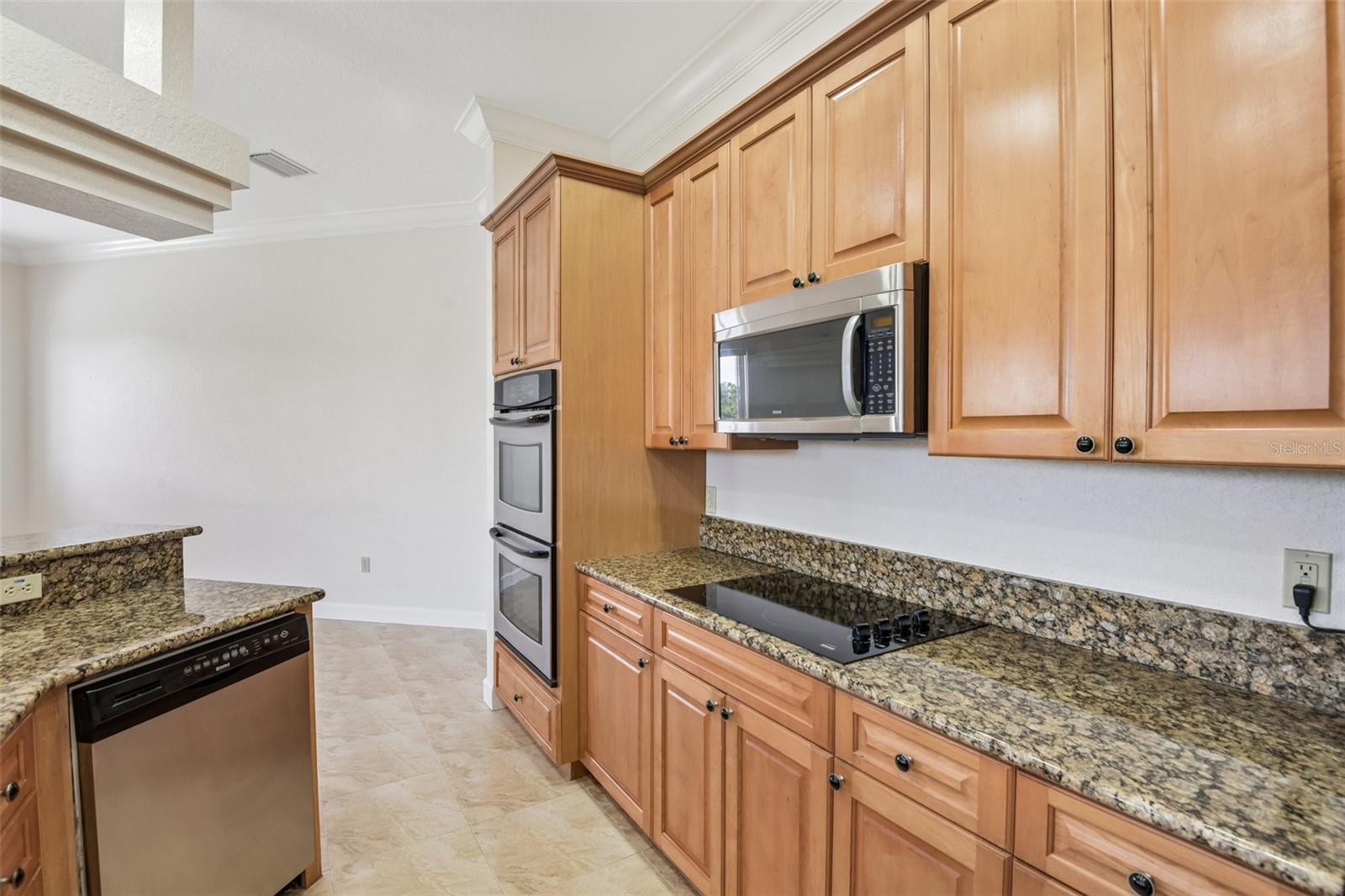 8335 CHEYENNE DR — photo 16