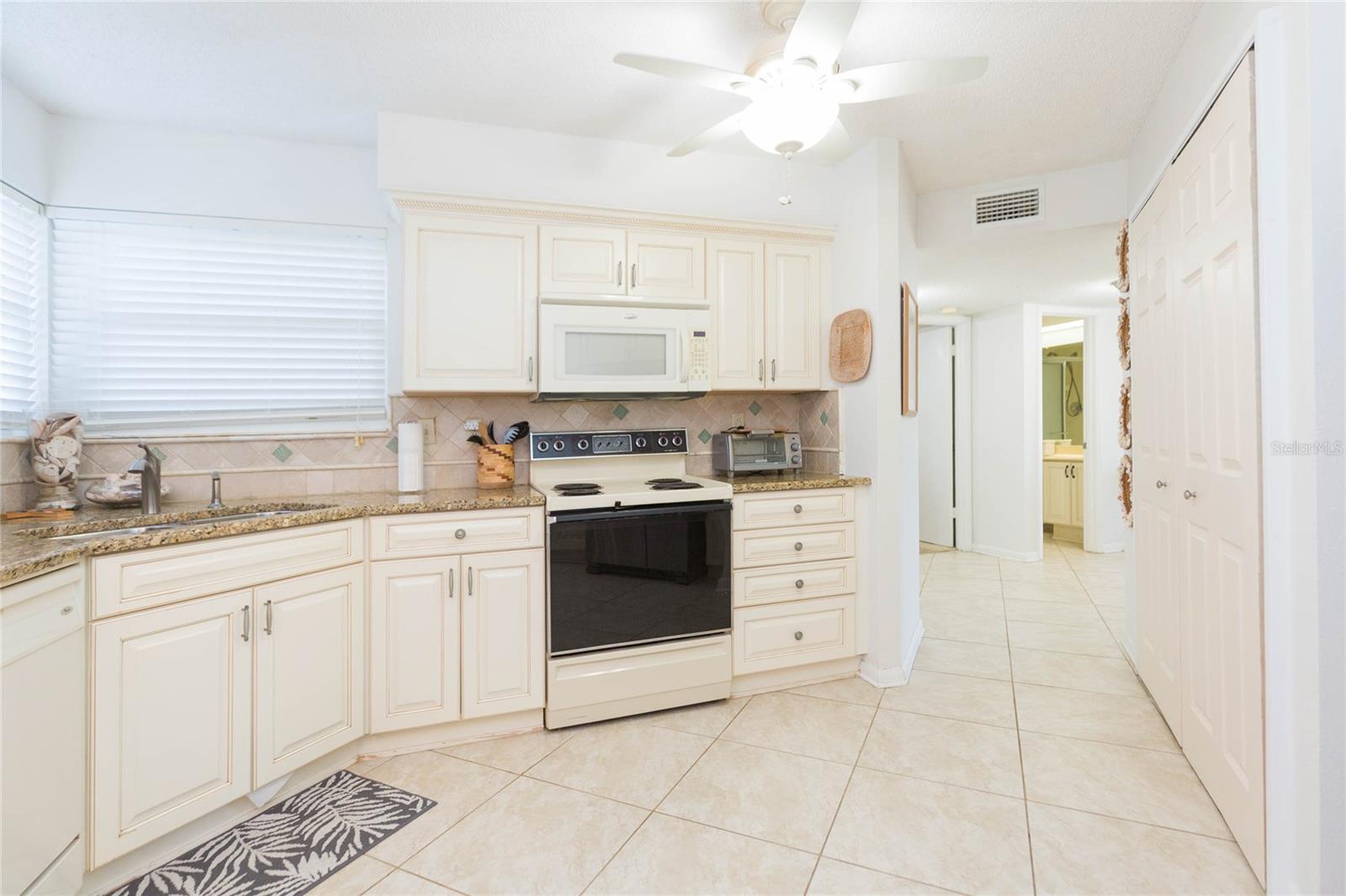 6080 BAHIA DEL MAR CIR #113 — photo 15