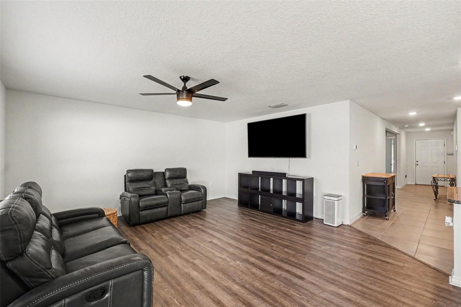 10213 CLOUDBURST CT — photo 4