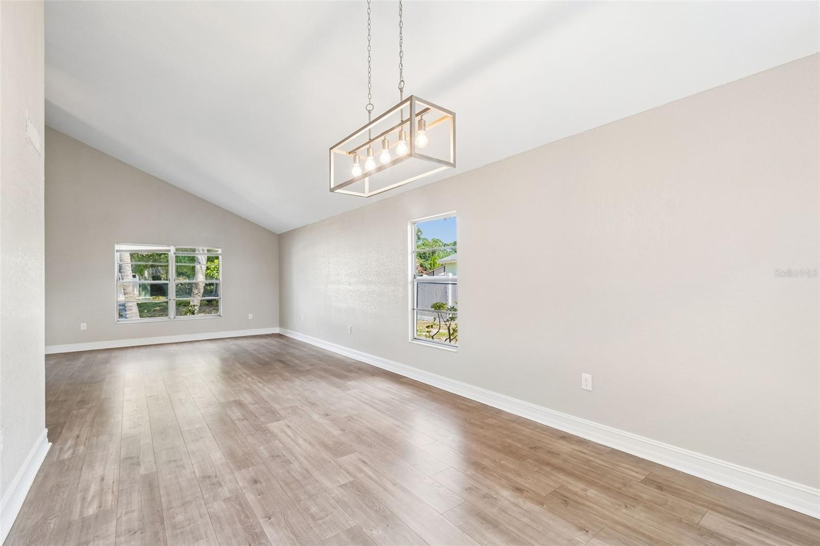 4163 MALLARD DR — photo 12