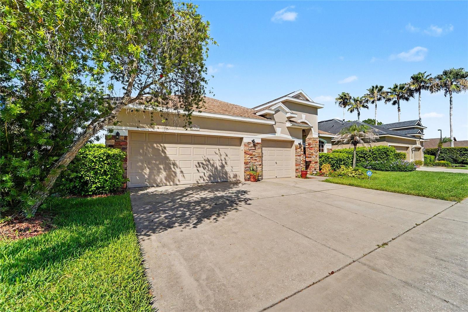 27236 HOLLYBROOK TRL — photo 2