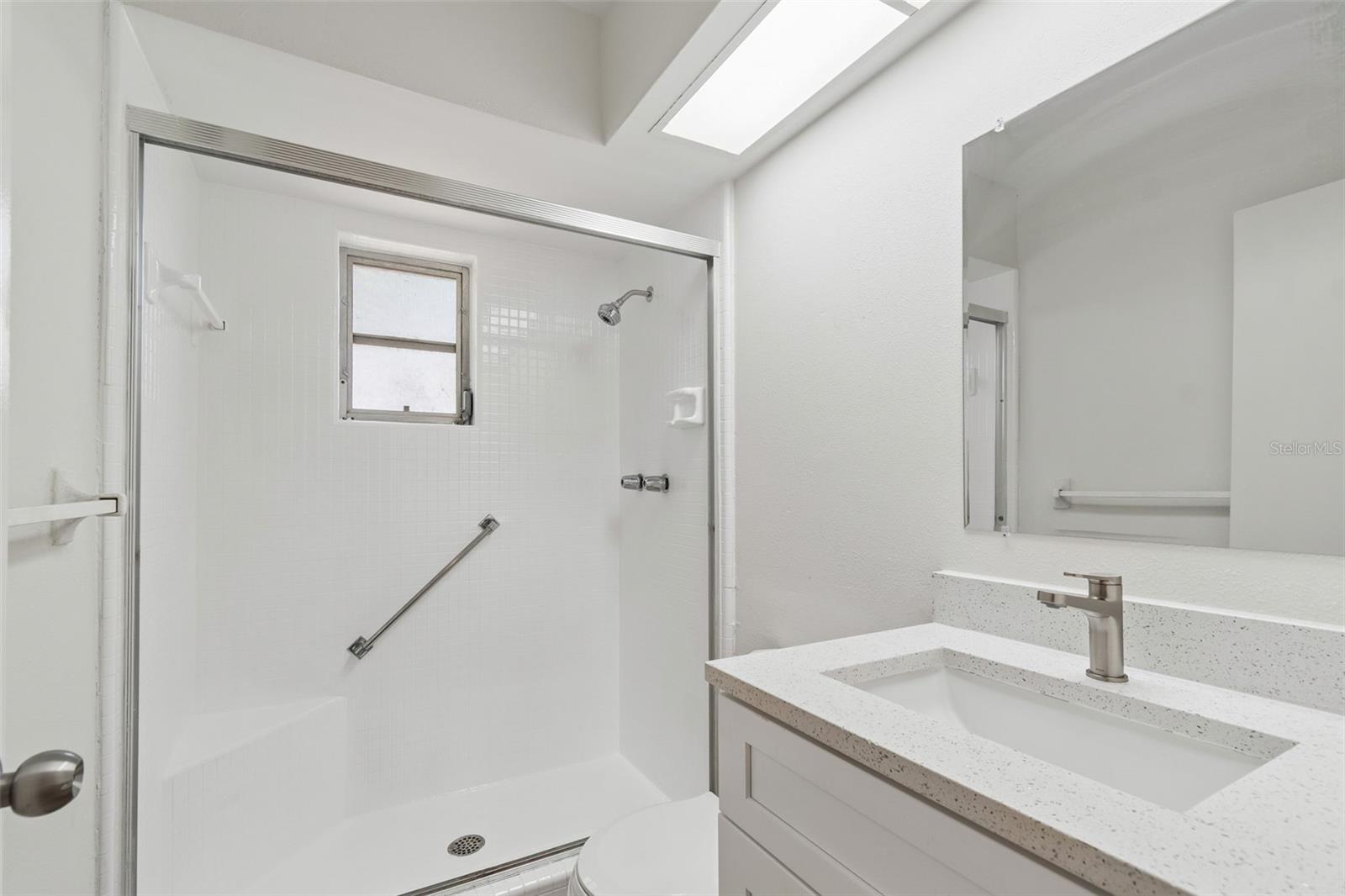 1614 S LAKE AVE #2 — photo 18