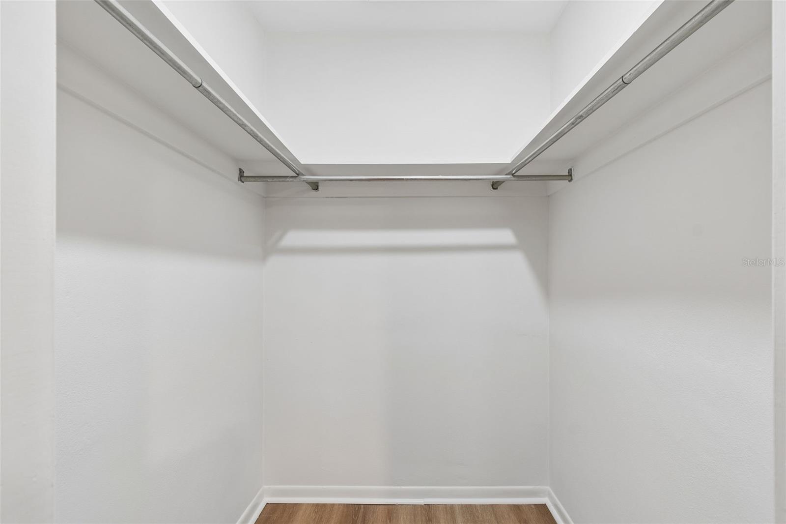 1614 S LAKE AVE #2 — photo 17