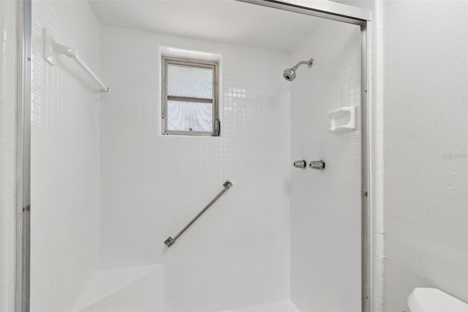 1614 S LAKE AVE #2 — photo 19