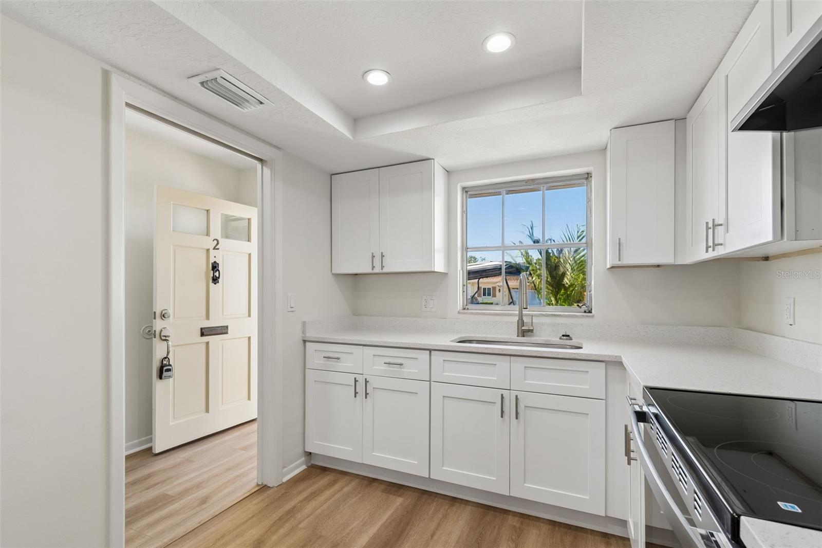 1614 S LAKE AVE #2 — photo 7