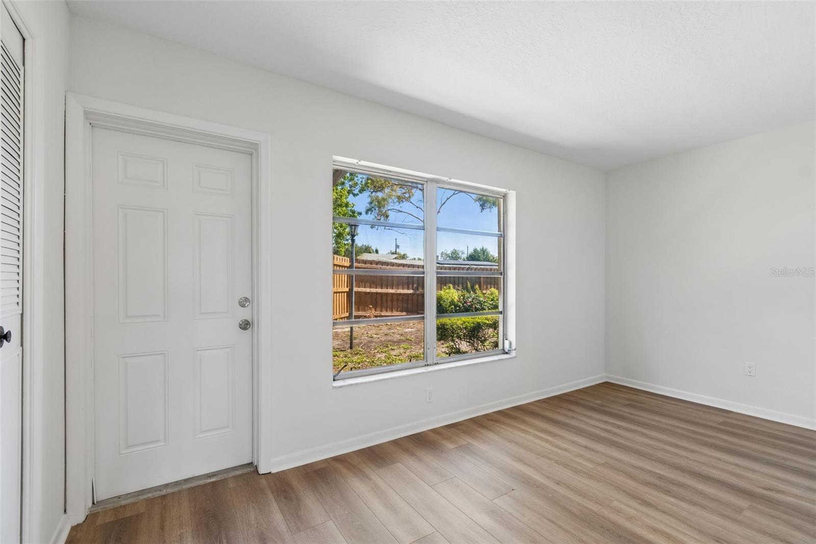 1614 S LAKE AVE #2 — photo 13
