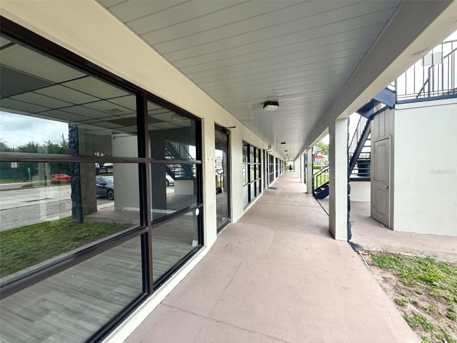 1005 W BUSCH BLVD — photo 6