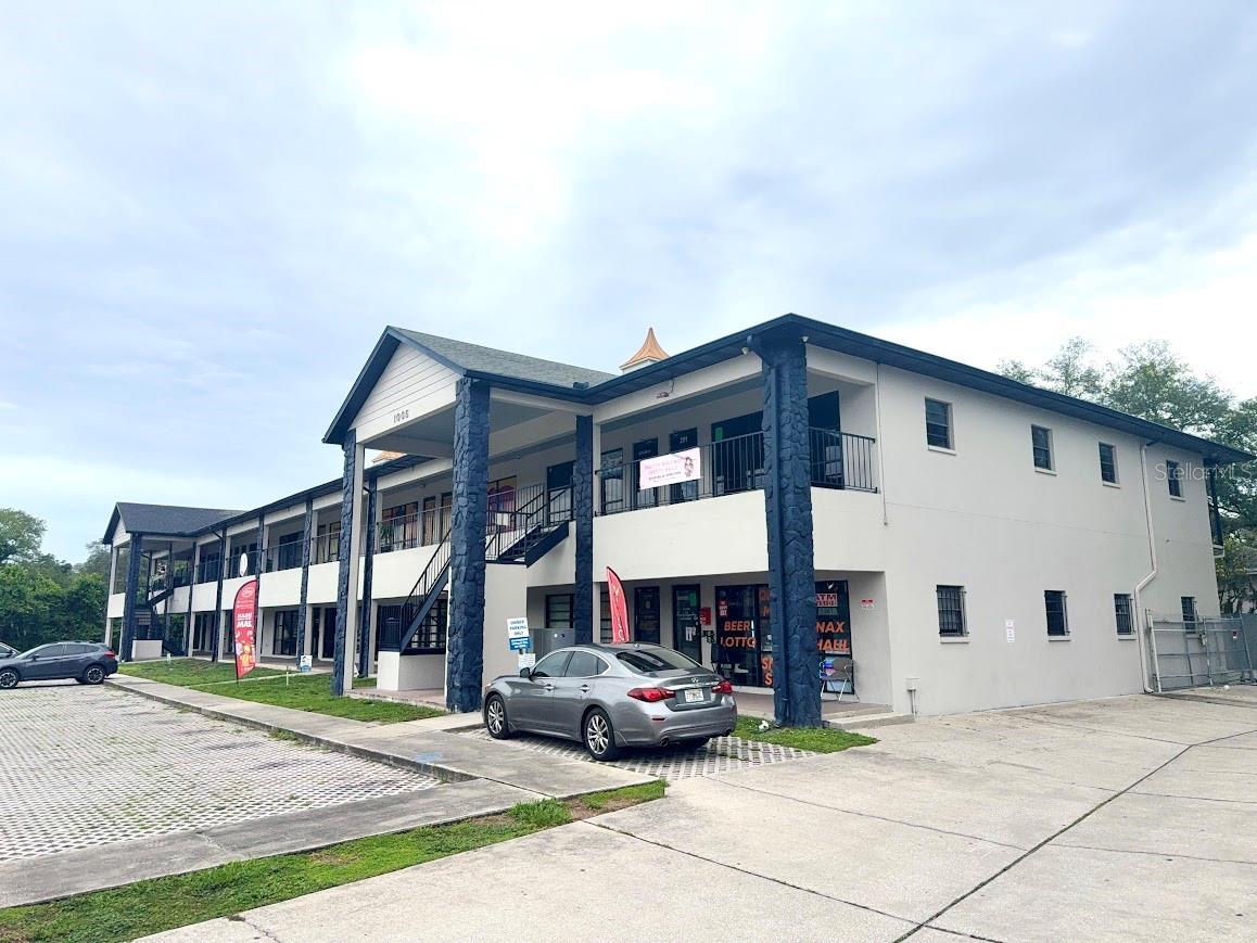 1005 W BUSCH BLVD — photo 3