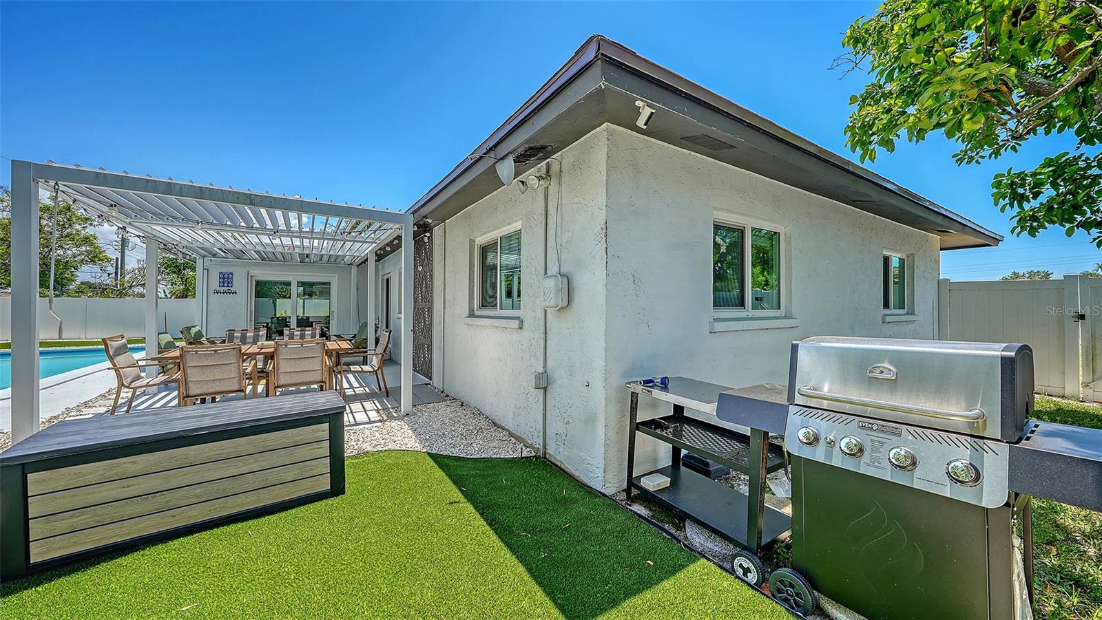 1302 MANGO AVE — photo 45